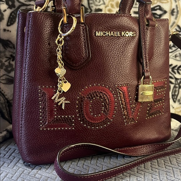 Michael Kors LOVE Burgundy Leather Tote/Crossbody Bag - Picture 3 of 16